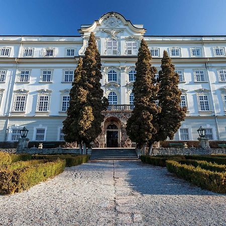 Hotel Schloss Leopoldskron Salzburg Exterior photo