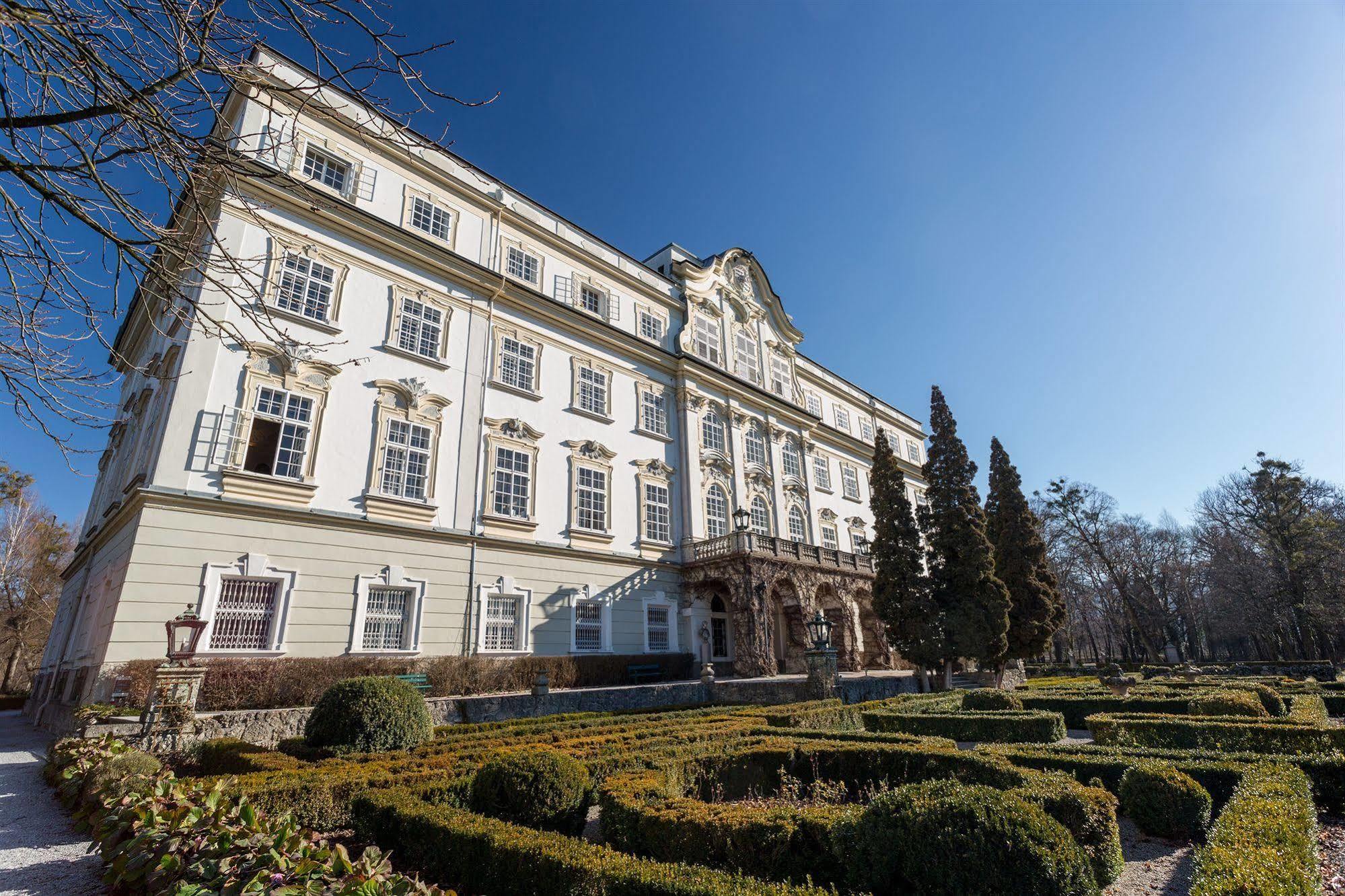 Hotel Schloss Leopoldskron Salzburg Exterior photo